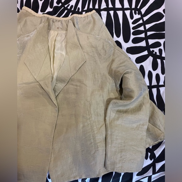 Peter Cohen skirt and jacket Suit size S light mustard. High end designer. - Picture 7 of 9